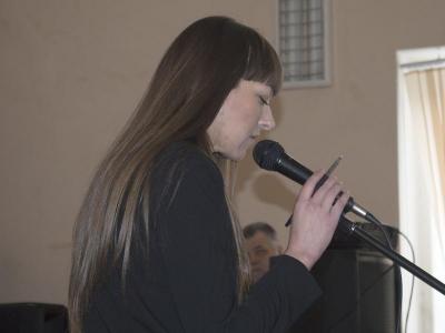 Больше храмов, меньше школ Больше храмов, меньше школ