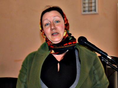 Больше храмов, меньше школ Больше храмов, меньше школ