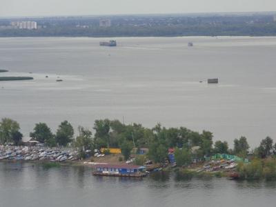 На Зеленом острове во время демонтажа лодочных баз произошла стычка с полицией (ФОТО) На Зеленом острове во время демонтажа лодочных баз произошла стычка с полицией (ФОТО)